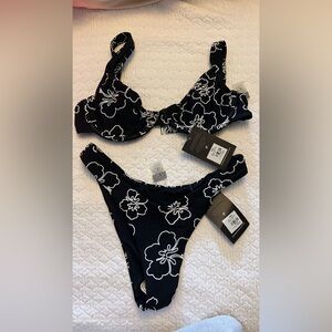 Black Floral Underwire Bikini Set with White Bloom Print